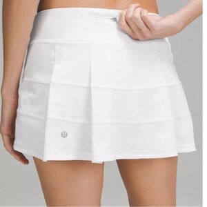 Lululemon Pace rival mid rise white skirt size 10
